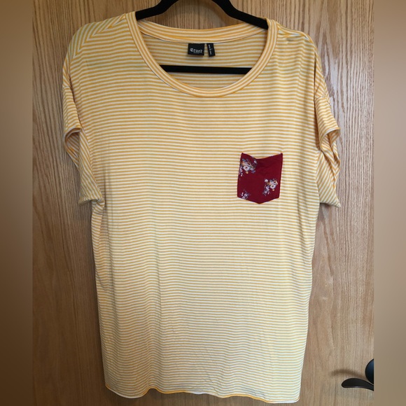 Cruel Denim L Pocket Detail Tee - Picture 1 of 5